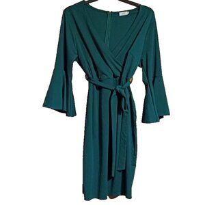 Pinup Fashion Women's Dress Size 18W Green Bell Sleeve Retro 60s Style